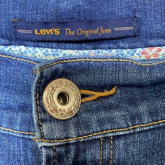 Women’s Levi’s Pencil Jeans size 12 medium - Picture 4 of 12